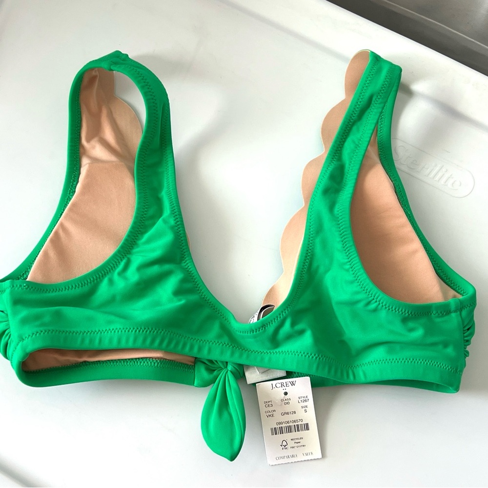 J.Crew Scalloped Bikini Top NWT - Picture 2 of 3